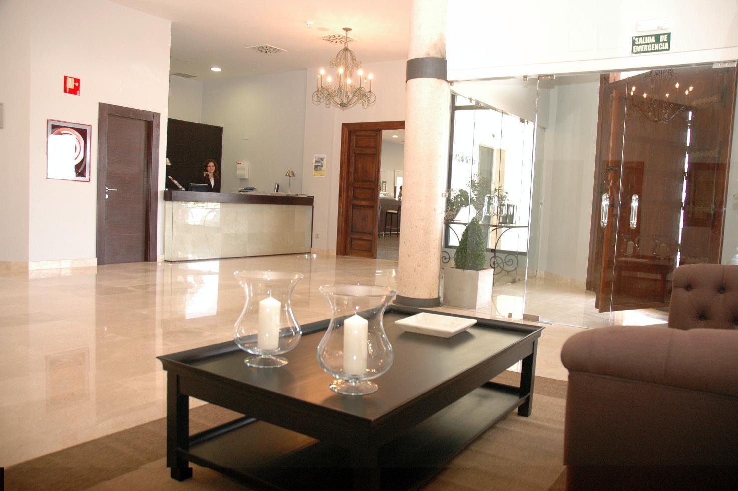 Hotel Maria Jimena Ocana  Ngoại thất bức ảnh