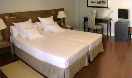 Hotel Maria Jimena Ocana  Ngoại thất bức ảnh